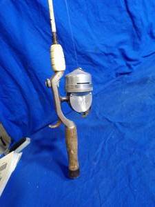 lot 87 image: Used Fishing Pole