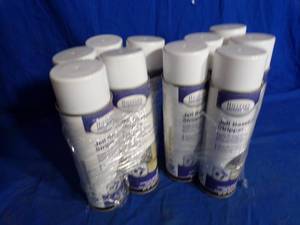 lot 160 image: Hillyard Spray Cans of Jell Baseboard Stripper