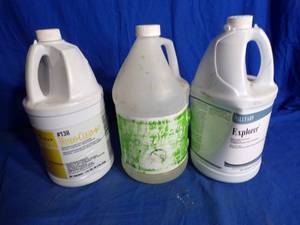 lot 169 image: Various Cleaning Supplies