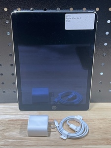 lot 3 image: 2015 Apple iPad Air 2