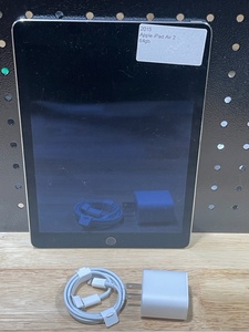 lot 4 image: 2015 Apple iPad Air 2