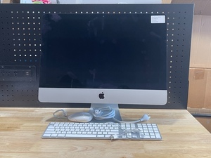 lot 19 image: Apple iMac 21.5 Desktop Computer Late 2012
