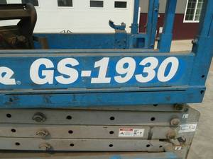 lot 4 image: Genie Scissor Lift GS1930