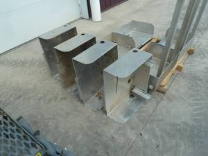 lot 18 image: Aluminum Box Shelves