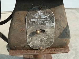 lot 33 image: Sioux Grinder