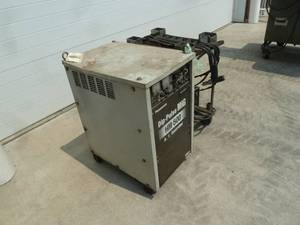 lot 31 image: Panasonic DIP Pulse Mig Welder