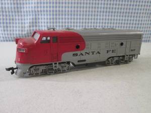 lot 15 image: (EC1) HO Scale Bachman Santa Fe 307...