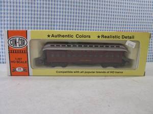 lot 22 image: (EC1) Con-Cor HO Scale Old Time Pas...