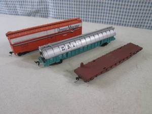 lot 58 image: (EC1) 3 HO Scale Train Cars...