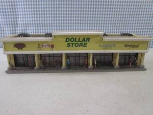 lot 73 image: (EC1) Lightup Train Set Building - ...