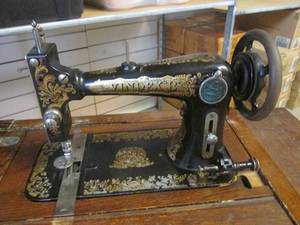 lot 127 image: (EW3) Vintage Vindex B Manual Cab...