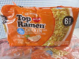 lot 291 image: (B-3) Chicken Top Ramen Case of 4 6...