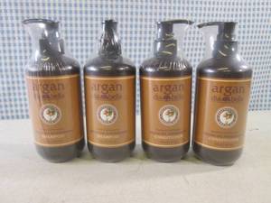 lot 329 image: (BSB) 4 Pump Bottles 2 of Each Arga...