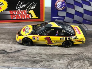 lot 263 image: 1999 Nascar Action Racing Collectibles Steve Park Monte Carlo #1  Penzoil 124 scale die cast stock car