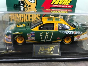 lot 321 image: 1999 Nascar Revell Collection  Jarrett Favre Motorsports Dale Jarrett Ford Taurus #11  Green Bay Packers 124 scale die cast stock car