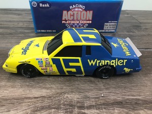 lot 346 image: Nascar Racing Action Platinum Series Collectibles 1982 Thunderbird Dale Earnhardt #15  Wrangler 124 scale die cast coin bank