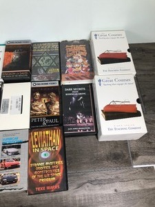 lot 359 image: Lot of VHS tapes