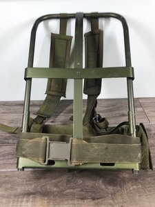 lot 393 image: US Military pack frame