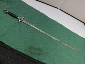 lot 16 image: handcrafted stainless steel sword BK1110