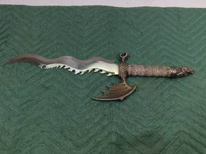 lot 20 image: dragon sword