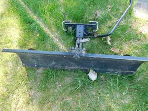 lot 106 image: snow plow attatchment