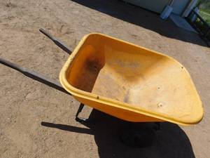 lot 112 image: Lg wheel barrow