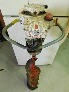 lot 115 image: Eskimo gas auger