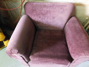 lot 148 image: Lg chair living room