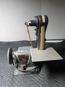lot 167 image: Craftsman 1 beltdisc sander