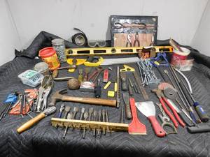 lot 214 image: Tote of tools, nails, screws