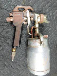 lot 424 image: Impact spray paint gun
