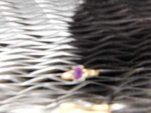 lot 185 image: 14KP rings w stones