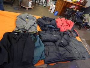 lot 53 image: 7-Mens Jackets Size L