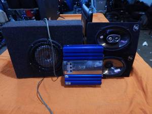 lot 63 image: Subwoofer, Amp, Speaker Boxes