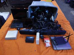 lot 71 image: Tote Full Of Electronic & Computer