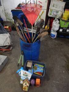 lot 23 image: Barrel Of Garden Implements & Garden Related