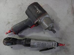 lot 85 image: Pneumatic Tools Earthquake 12 Impact, CP 38 Air Ratchet