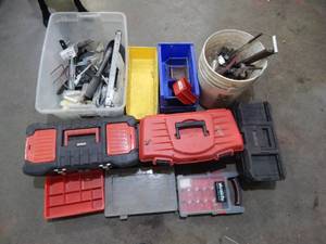 lot 101 image: Tool Boxes, Parts Organizers, Random Hardware