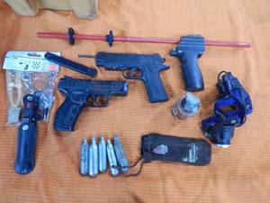 lot 111 image: BB Guns, Co2 Tanks, Blow Guns, Head Lamps