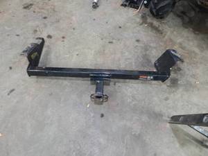 lot 124 image: Curt Receiver Hitch (Unknown What Brand Of Vehicle It Fits)
