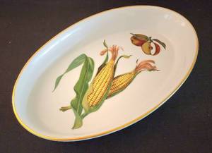 lot 49 image: Fine Royal Worcester Oven China Grouping