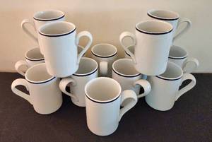 lot 50 image: Classic Portuguese Dansk in Blue and White