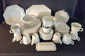 lot 54 image: Johnson Brothers Ironstone Dinnerware Set