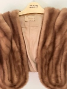 lot 147 image: Vintage Fur Shrug
