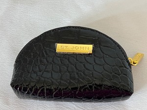 lot 135 image: New St. John Petite Coin Purse