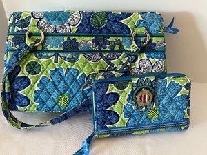 lot 139 image: Vera Bradley Handbag and Matching Wallet