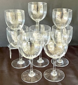 lot 28 image: Set of Eight Baccarat Crystal Goblets