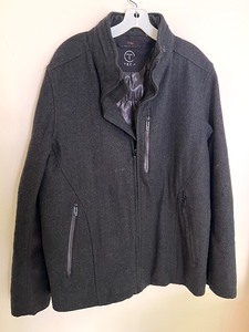 lot 89 image: Tumi Tech Coat