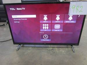 lot 982 image: TCL - 32 Class 3-Series HD 720p LED Smart Roku TV Model32S355