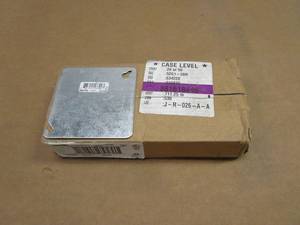 lot 722 image: Pack of 50 - Steel City 4 in. Square Metal Electrical Box Flat Cover
